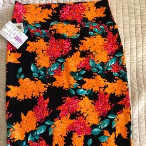 Cheery floral Stretch Pencil Skirt LulaRoe Cassie